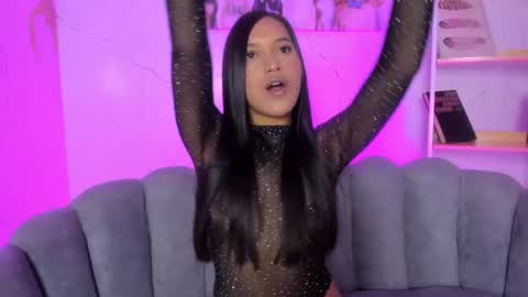 Roxy  online show from 09/29/25, 02:00