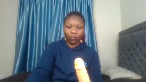 Snapshot of royal_goddes chatting on 10/08/25, 01:36 goddes online show from 10/08/25, 01:36