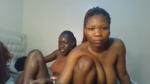 Snapshot of royal_goddes chatting on 11/01/25, 01:57 goddes online show from 11/01/25, 01:57