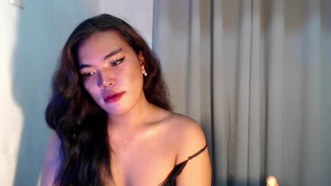 royaltymarcela6969 online show from 11/13/25, 11:47