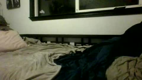 Snapshot of royboy2561 chatting on 11/18/25, 03:56 Roy Murrin online show from 11/18/25, 03:56