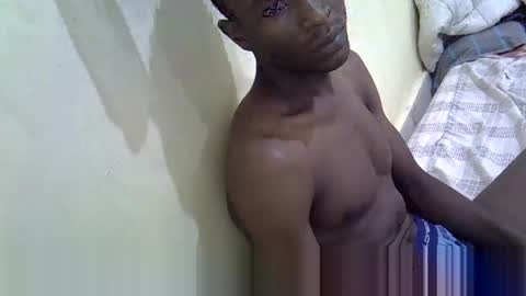 roystonne3 online show from 12/05/25, 11:41