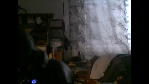 Snapshot of rubberfetish89 chatting on 12/01/25, 09:03 RubberFetish online show from 12/01/25, 09:03