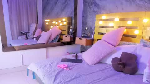 Rubi online show from 02/12/25, 03:49