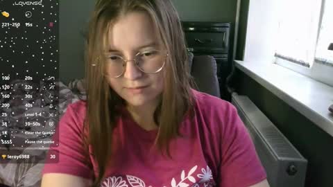 Snapshot of ruby_doyle chatting on 09/24/25, 04:27 ruby_doyle online show from 09/24/25, 04:27