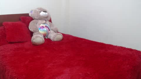 Ruby    Independent model help me reach 50 thumbs up online show from 09/11/25, 01:33