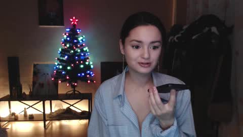 Snapshot of rubycute_ chatting on 12/27/24, 01:28 Ruby online show from 12/27/24, 01:28