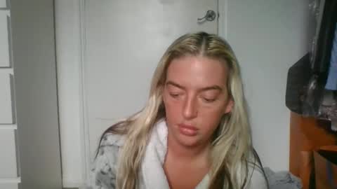 rubyredxxxoxxx online show from 12/30/24, 08:43