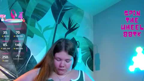 Snapshot of rubyvalen chatting on 09/17/25, 01:29 Ruby online show from 09/17/25, 01:29