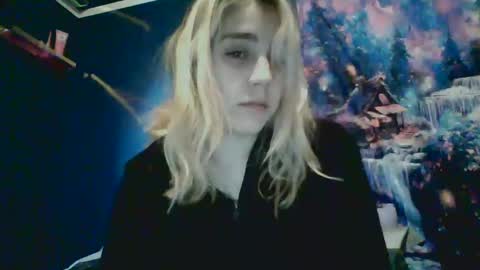 rubyy_nicolee online show from 11/16/25, 08:58