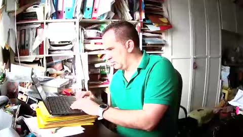 Snapshot of runner1978 chatting on 03/12/25, 07:35 runner1978 online show from 03/12/25, 07:35