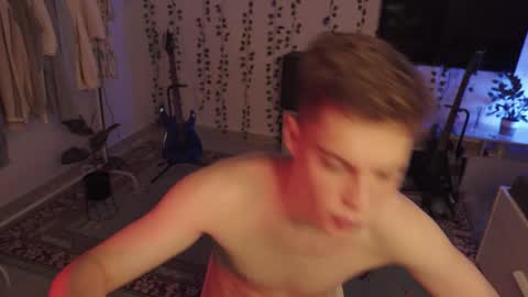 Snapshot of rusbradpitt chatting on 09/13/25, 01:11 rusbradpitt online show from 09/13/25, 01:11