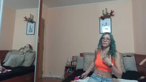 Snapshot of ruslana24 chatting on 03/05/25, 11:49 ruslana24 online show from 03/05/25, 11:49