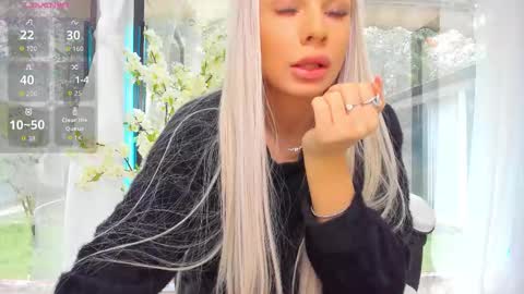 Snapshot of russian_ava chatting on 10/03/25, 09:17 Ava online show from 10/03/25, 09:17