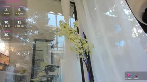 Snapshot of russian_ava chatting on 10/29/25, 06:04 Ava online show from 10/29/25, 06:04