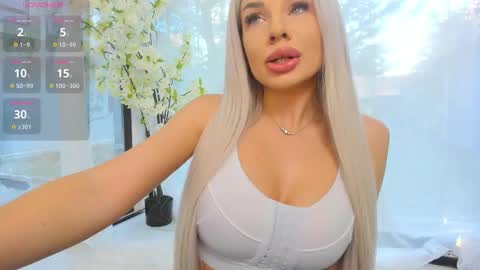 Snapshot of russian_ava chatting on 10/30/25, 05:31 Ava online show from 10/30/25, 05:31