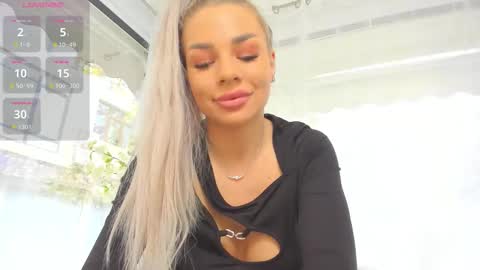 Snapshot of russian_ava chatting on 11/06/25, 09:32 Ava online show from 11/06/25, 09:32