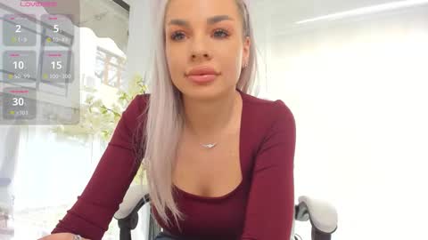 Snapshot of russian_ava chatting on 11/18/25, 08:41 Ava online show from 11/18/25, 08:41