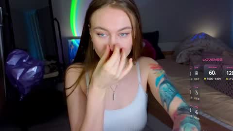 Snapshot of russian_sexy_girl5 chatting on 01/07/25, 03:24 Mary online show from 01/07/25, 03:24