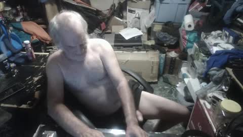 Snapshot of russtenail21 chatting on 09/12/25, 06:08 Russtenail21 online show from 09/12/25, 06:08