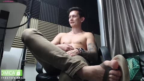 Snapshot of rustynf1tz chatting on 01/23/25, 05:24 MillionDollarGuy online show from 01/23/25, 05:24