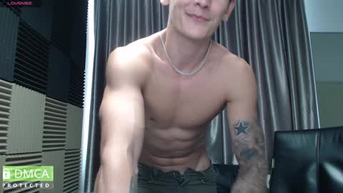 Snapshot of rustynf1tz chatting on 01/24/25, 05:21 MillionDollarGuy online show from 01/24/25, 05:21