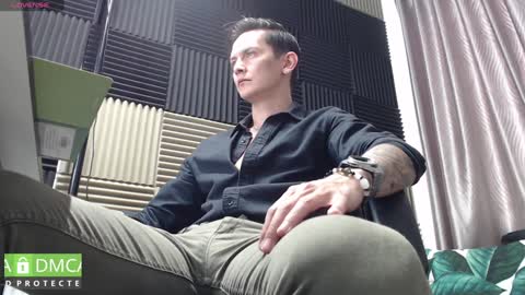 Snapshot of rustynf1tz chatting on 01/26/25, 03:06 MillionDollarGuy online show from 01/26/25, 03:06