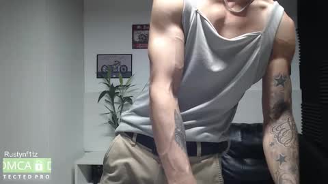 Snapshot of rustynf1tz chatting on 11/14/25, 05:33 MillionDollarGuy online show from 11/14/25, 05:33