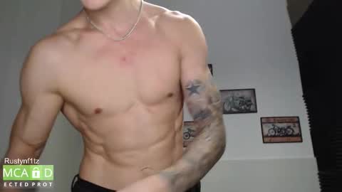 Snapshot of rustynf1tz chatting on 11/16/25, 08:20 MillionDollarGuy online show from 11/16/25, 08:20