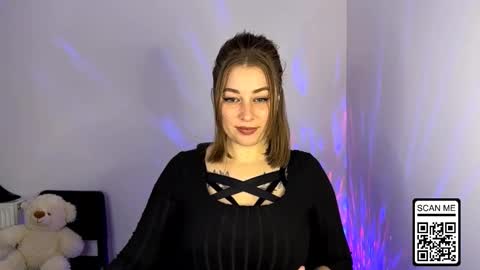 Snapshot of ruthless_111 chatting on 10/23/25, 01:43 Nika online show from 10/23/25, 01:43