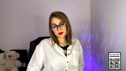 Snapshot of ruthless_111 chatting on 10/24/25, 02:46 Nika online show from 10/24/25, 02:46