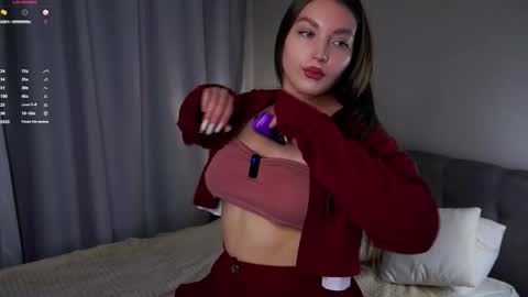Snapshot of ruthvir chatting on 09/19/25, 01:12 Emma online show from 09/19/25, 01:12