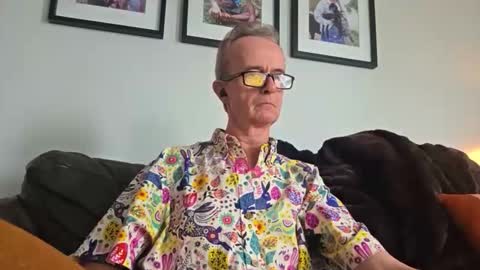 ruttingrabbit online show from 11/12/25, 08:52