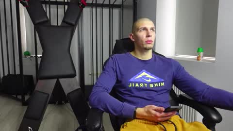 RYAN DOZER online show from 10/16/25, 08:04