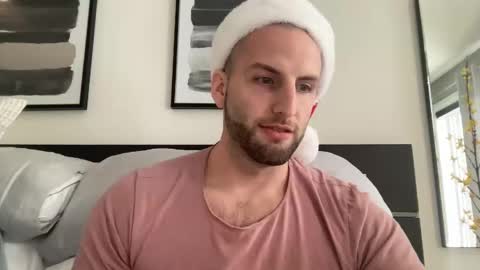 Ryan  Chad online show from 12/22/24, 08:25