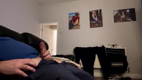 ryanpp1981xx online show from 02/24/25, 05:43