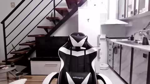 ryanstorm1 online show from 10/12/25, 09:03