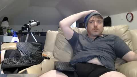 Snapshot of ryis2high chatting on 12/24/24, 02:22 Ryis2High online show from 12/24/24, 02:22