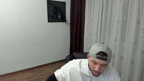 s1nmaster online show from 11/01/25, 07:49