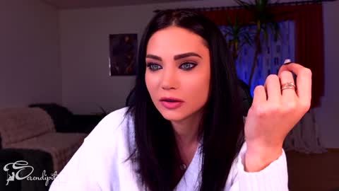 Snapshot of s3r3ndipity chatting on 12/18/24, 02:10 Y online show from 12/18/24, 02:10