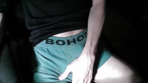 Max online show from 10/18/25, 08:53