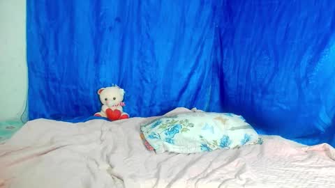 sofia online show from 10/31/25, 06:25