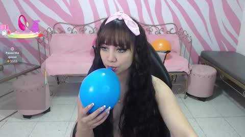 Sabrina online show from 10/17/25, 01:14