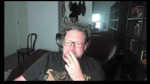 Snapshot of saacs chatting on 12/21/24, 12:06 Saacs online show from 12/21/24, 12:06