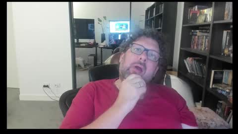 Snapshot of saacs chatting on 12/31/24, 12:25 Saacs online show from 12/31/24, 12:25