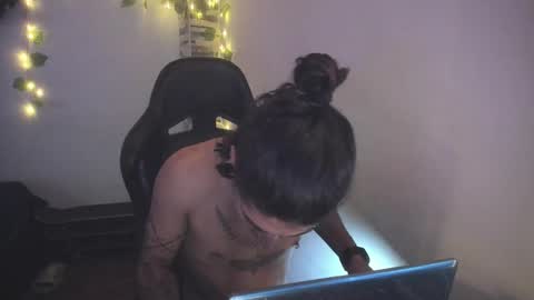 Danny online show from 11/20/25, 04:23