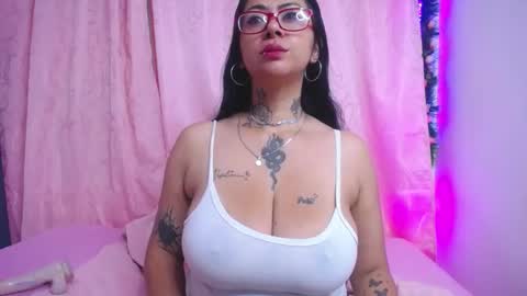 Snapshot of saalomee_1 chatting on 12/23/24, 01:56 saalomee 1 online show from 12/23/24, 01:56