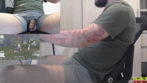 Saat online show from 10/22/25, 02:56