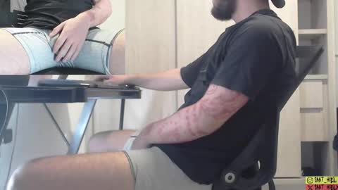 Saat online show from 10/26/25, 02:28