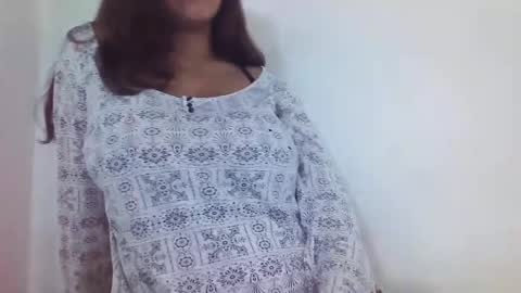 Snapshot of saavaghechick chatting on 02/22/25, 02:41 Jeane online show from 02/22/25, 02:41